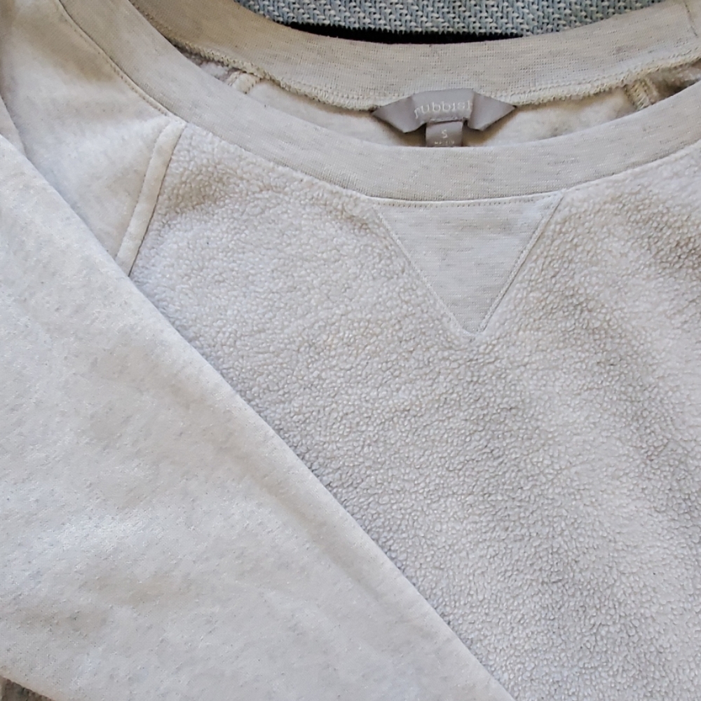 Rubbish Raglan Sweater - Picture 2 of 2